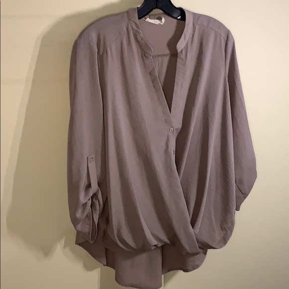 Lush Roll Up Sleeve Lilac Top - Picture 2 of 4